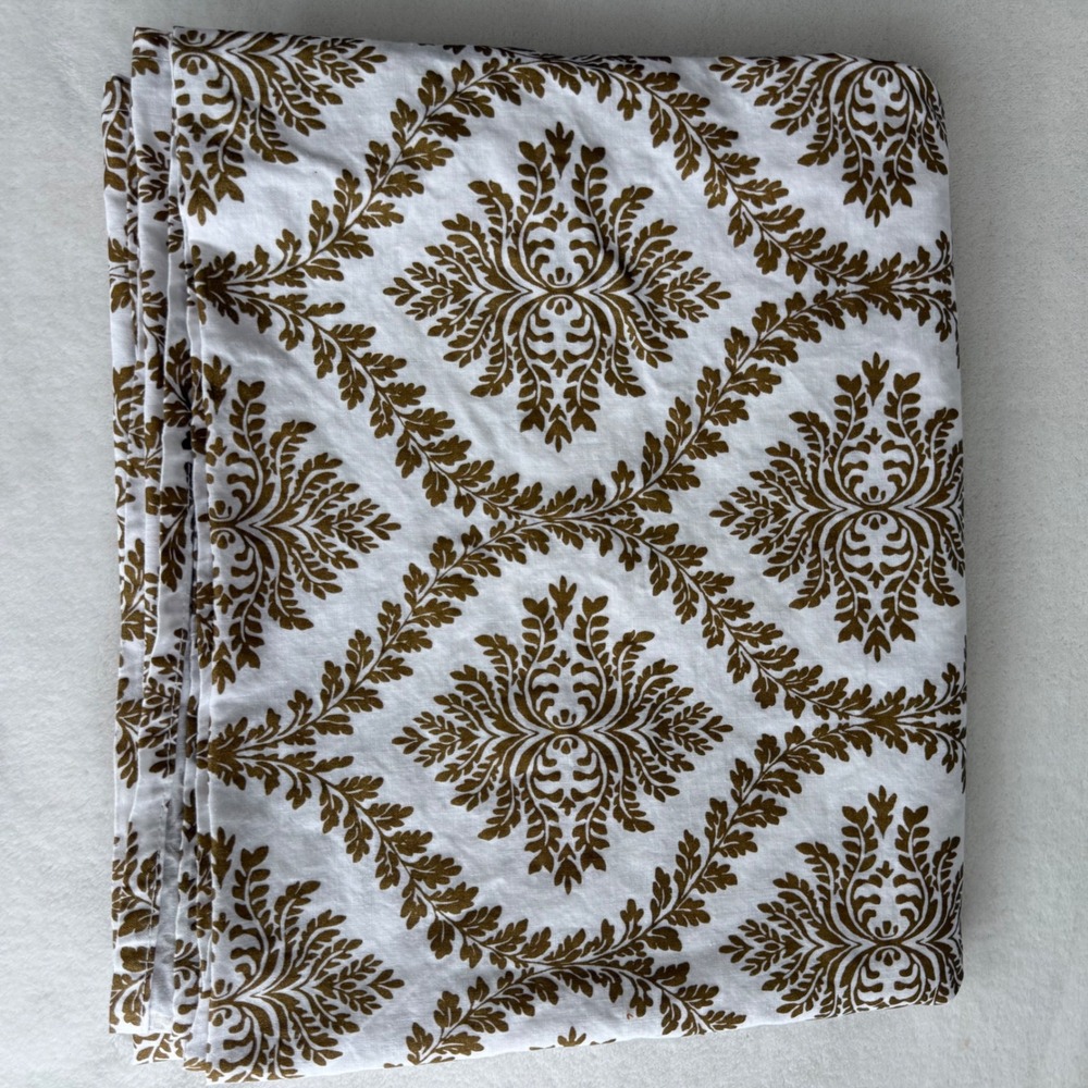 Martha Stewart Everyday Long Rectangular Tablecloth 99x53 White Brown Medallion